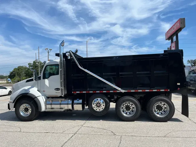 2026 Kenworth T880