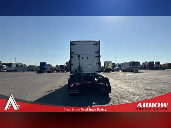 2022 FREIGHTLINER CA126