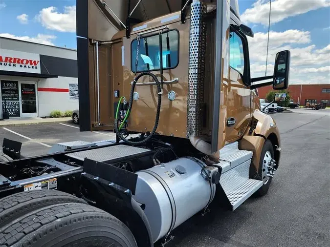 2022 KENWORTH T680