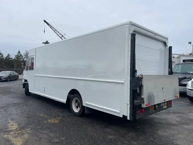 2017 FRTLR CUSTOM CHASSIS CORP MT45