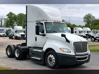 2021 INT LT625 6x4