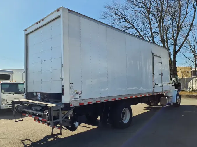 2021 FREIGHTLINER/MERCEDES M2 106