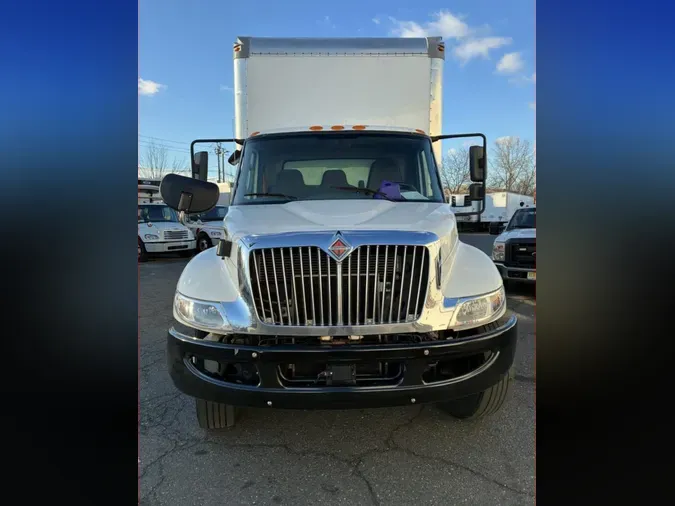 2019 NAVISTAR INTERNATIONAL 4300