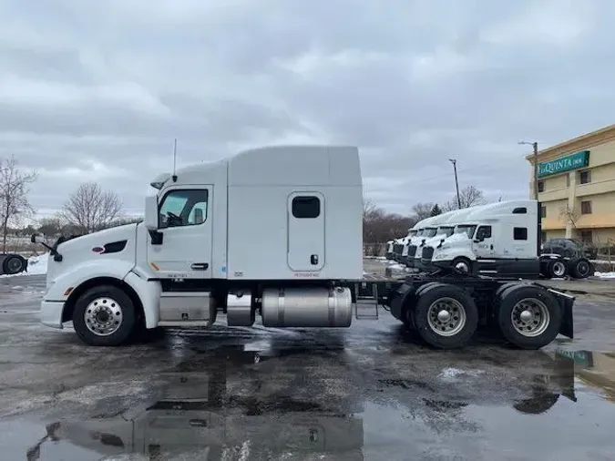 2022 Peterbilt 579