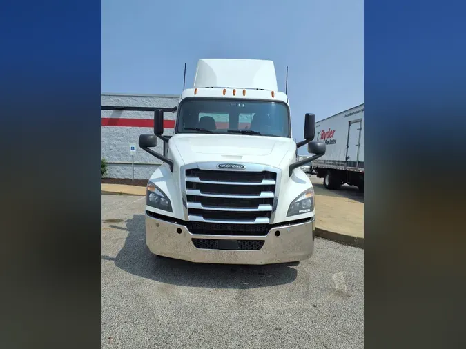 2020 FREIGHTLINER NEW CASCADIA PX12664