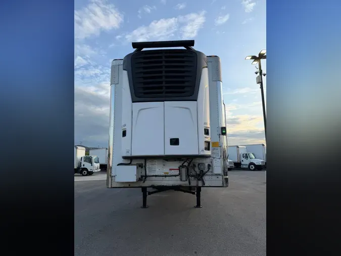 2016 UTILITY TRAILERS VS2RA 35/162/1023a45b2805e4714234fa05de892d92d2d
