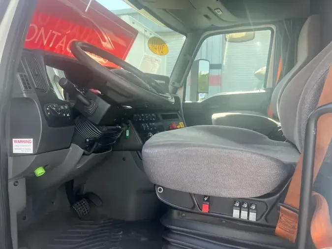 2020 NAVISTAR INTERNATIONAL LT625 SLPR CAB