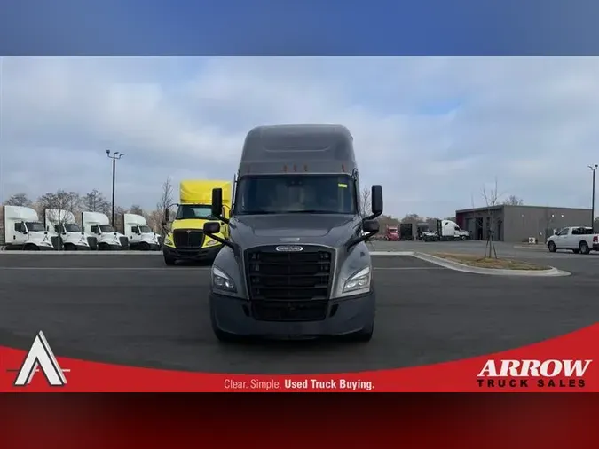 2021 FREIGHTLINER CA126