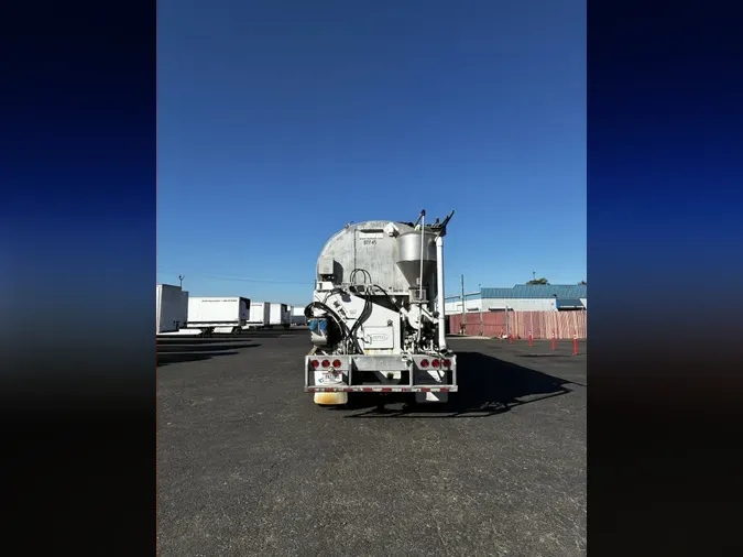 2018 LEDWELL & SON ENTERPRISES 40' BULK FEED