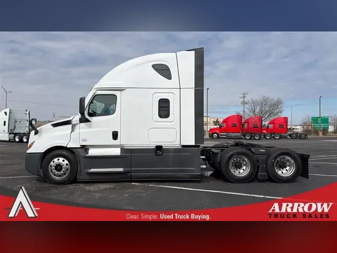 2022 FREIGHTLINER CA126