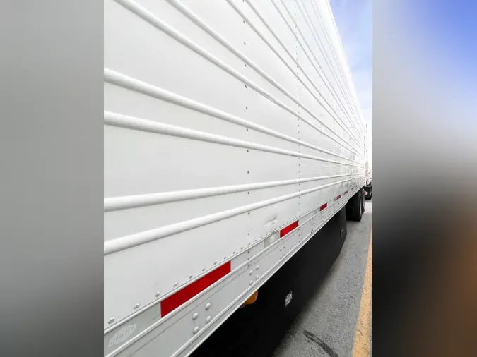 2017 UTILITY VS2RA3a4e3572604c04ac8f7edca1af1f535c