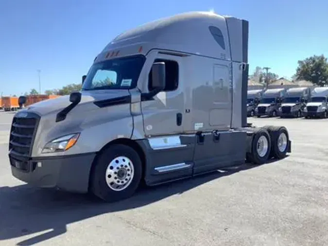 2023 Freightliner Cascadia