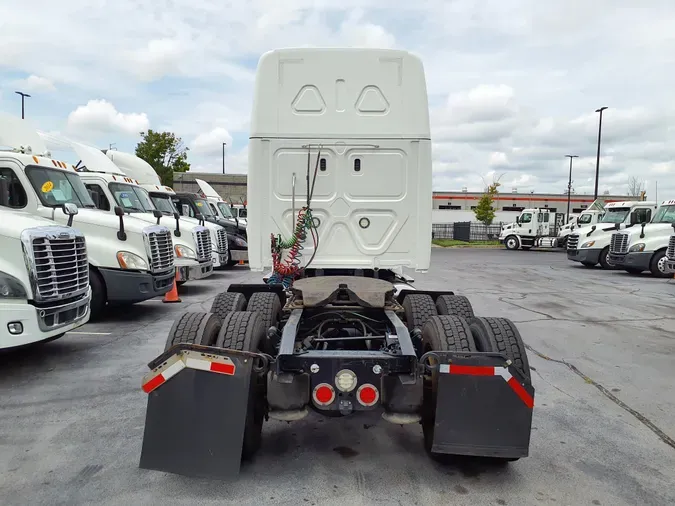 2020 FREIGHTLINER/MERCEDES NEW CASCADIA PX12664