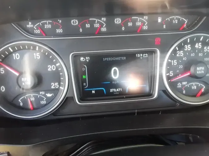2019 NAVISTAR INTERNATIONAL LT625 DAYCAB T/A