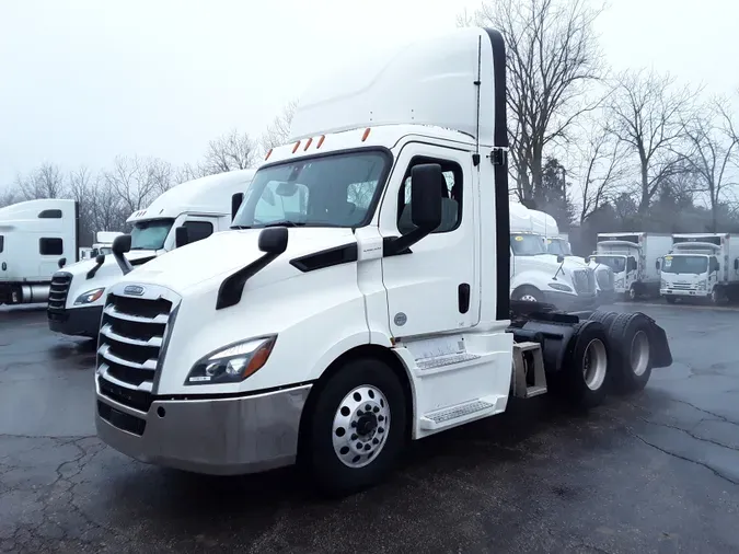 2019 FREIGHTLINER/MERCEDES NEW CASCADIA 1163a50d5f07dee51747d94d839a04eea10