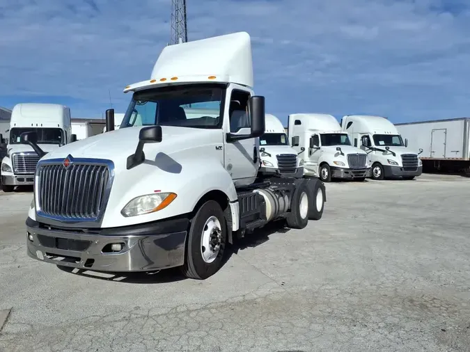 2019 NAVISTAR INTERNATIONAL LT625 DAYCAB T/A3a52c8a6a63480f2784784129242e77e