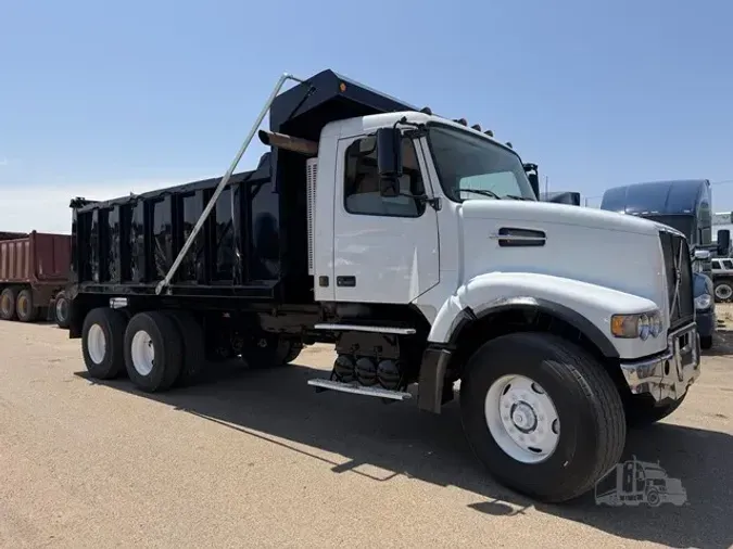 2004 VOLVO VHD64B2003a535bcfe2f044603c0491f29e69c99c