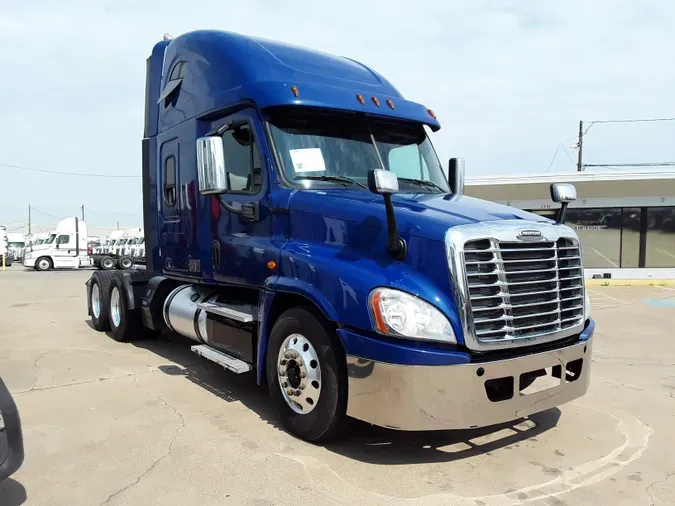 2017 FREIGHTLINER/MERCEDES CASCADIA 125