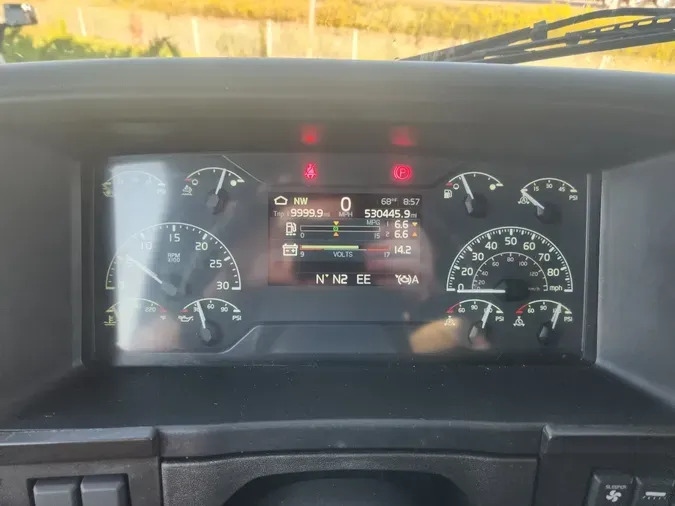 2021 VOLVO VNL64T8603a5792a37a049ee7b466c670bfa84453