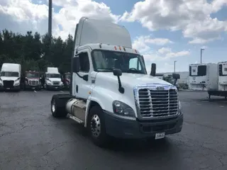 2015 FREIGHTLINER X12542ST