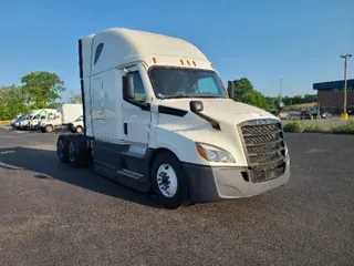2020 FREIGHTLINER T12664ST