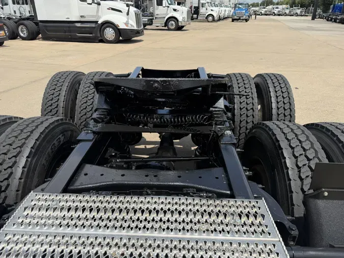 2020 Peterbilt 5793a5bab089204b7681f9386bb28ff51cc