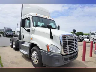 2016 Freightliner CASCADIA 125