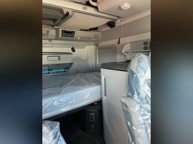 2026 VOLVO VNL64T8603a5f506e4843b2a62a63c852d97704a6