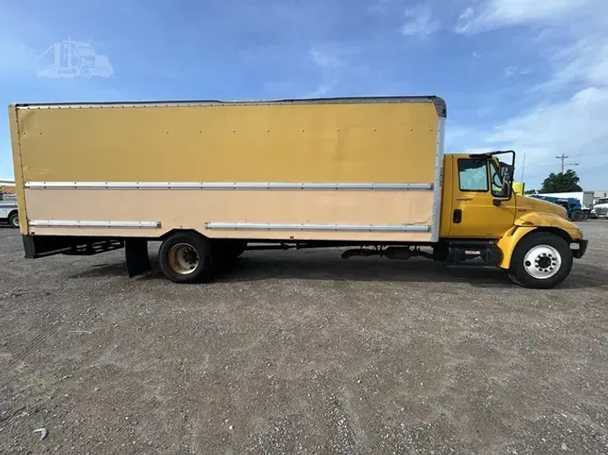 2009 INTERNATIONAL DURASTAR 4300