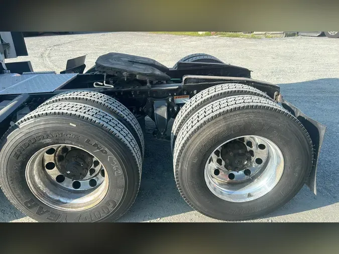 2021 Freightliner Cascadia 126