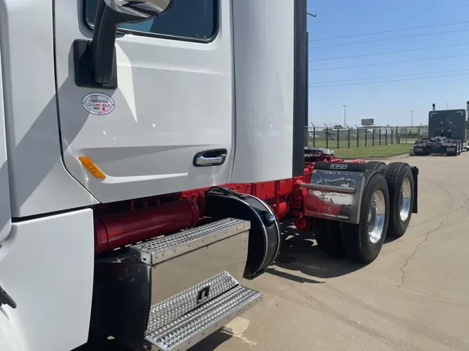 2022 Peterbilt 567