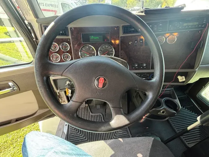 2012 Kenworth T270