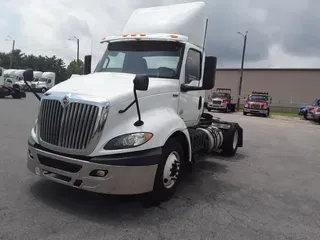 2019 NAVISTAR INTERNATIONAL RH613 DAYCAB S/A