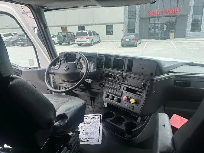 2019 International LT625