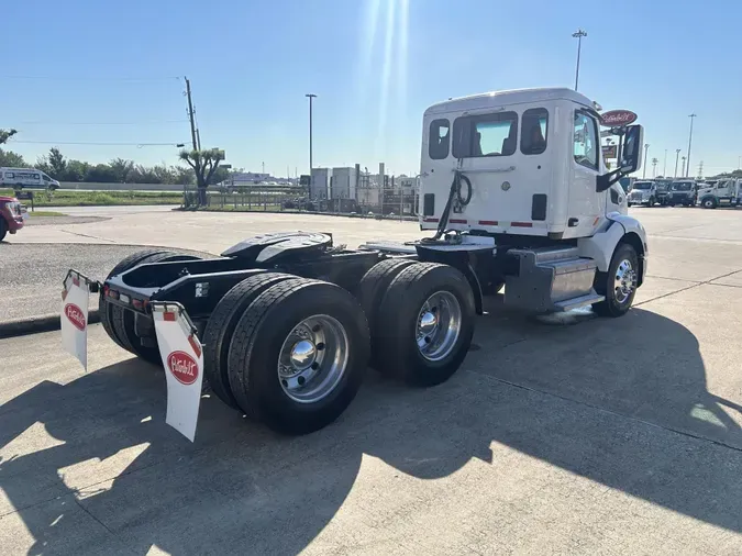 2017 Peterbilt 579