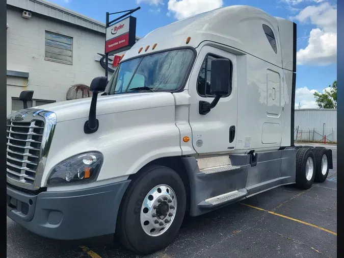 2019 FREIGHTLINER/MERCEDES CASCADIA 125