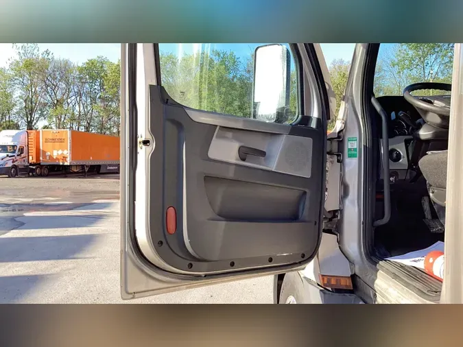 2021 Freightliner Cascadia