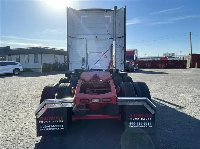 2020 VOLVO VNL860