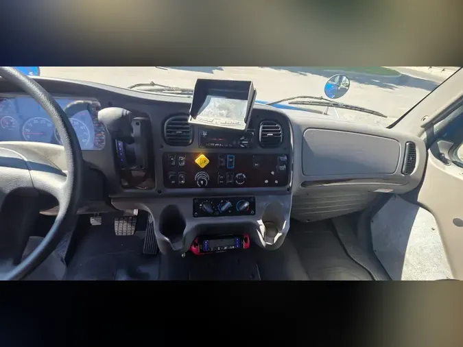 2019 FREIGHTLINER/MERCEDES M2 106