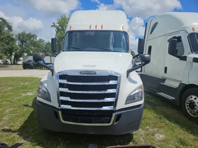 2019 FREIGHTLINER NEW CASCADIA PX12664