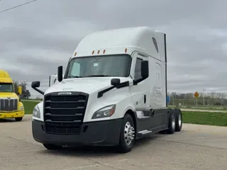 2022 FREIGHTLINER Cascadia 126