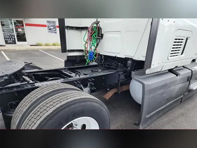 2022 INTERNATIONAL LT