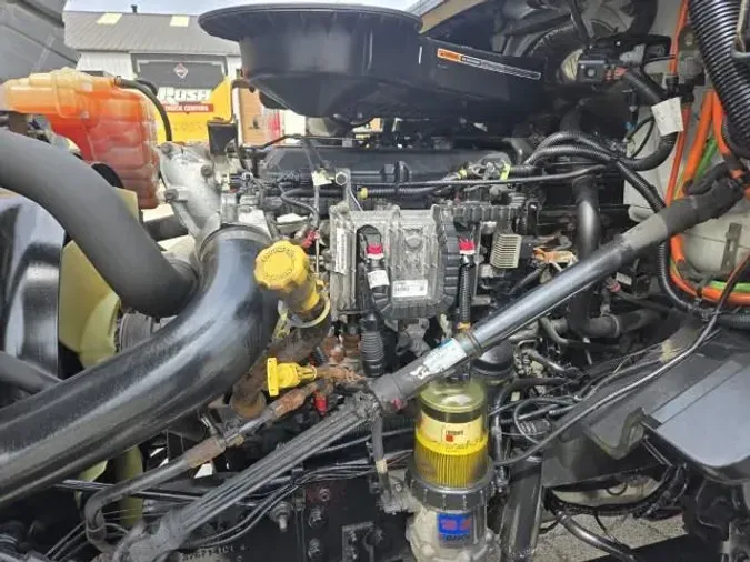2019 International LT625