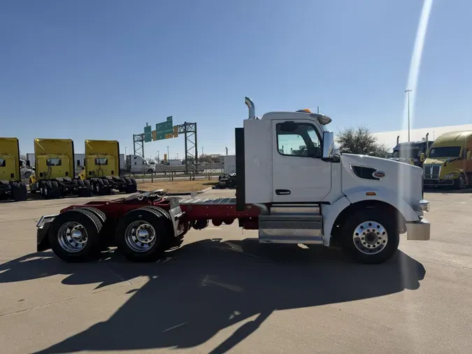 2023 Peterbilt 567