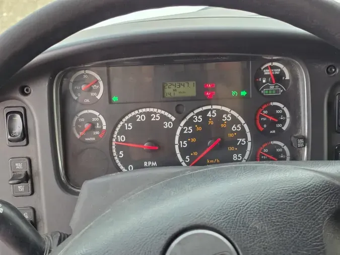 2015 FREIGHTLINER/MERCEDES M2 1123a76c8ccd2ba626ab5e9e5313e04b7d3