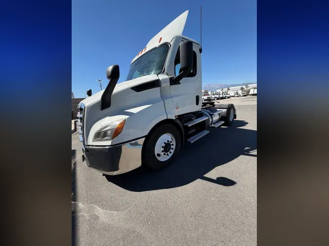 2020 FREIGHTLINER/MERCEDES NEW CASCADIA 1163a7f83ec36d306d7657149d5b0c1fc2a