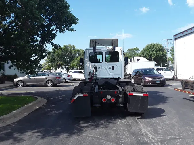 2016 FREIGHTLINER/MERCEDES CASCADIA 125