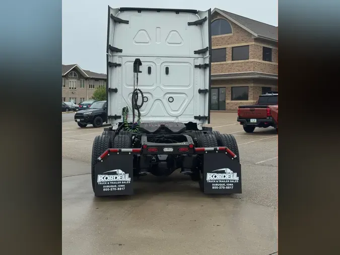 2022 FREIGHTLINER Cascadia 1263a83269884353fa5e98a92ab490a9715