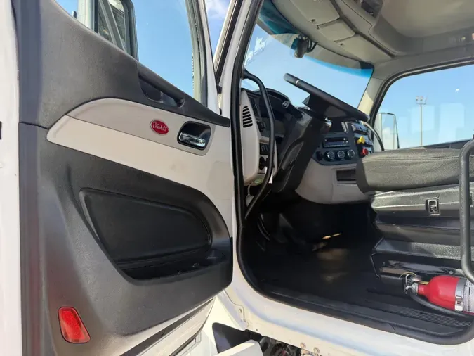 2023 Peterbilt 5793a8373085d212789e4dd0d1e8cdec1c1