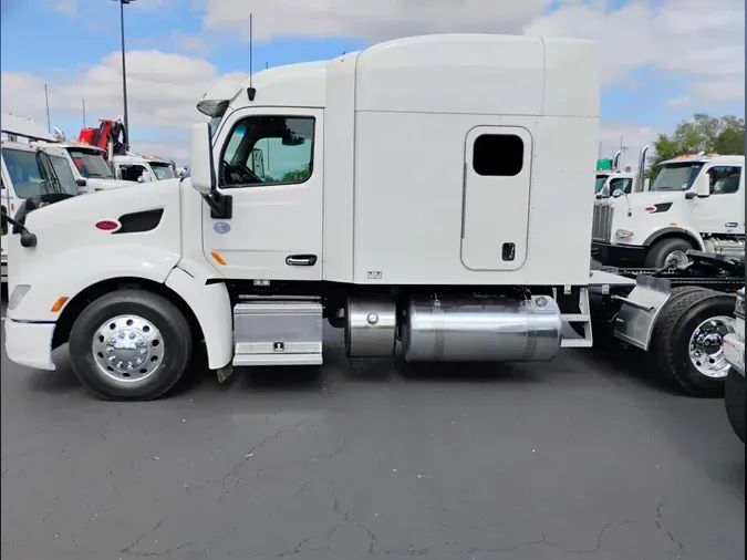 2022 Peterbilt 5793a87a0b95bf38769f6dc33db68e939eb